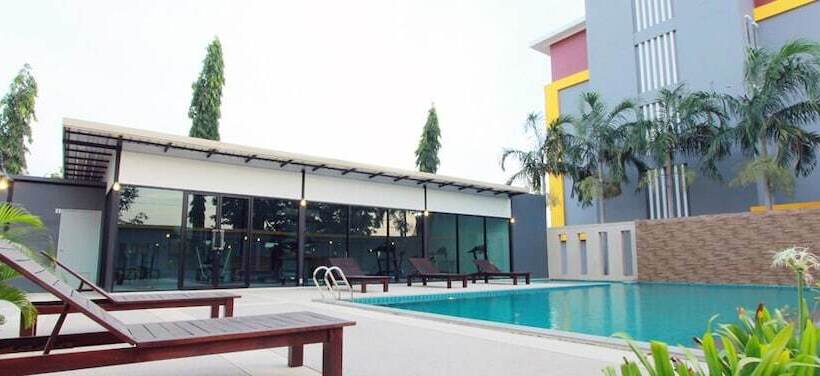 فندق The Park 304