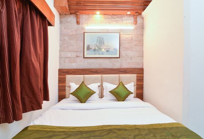 בית מלון כפרי Treebo The Daffodils