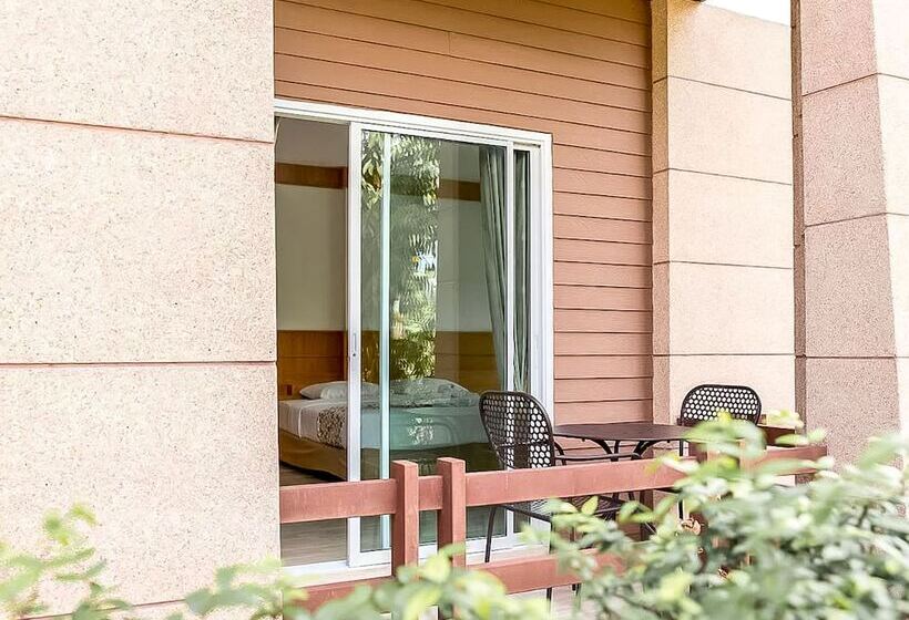 ホテル Wangyao Riverside Resort