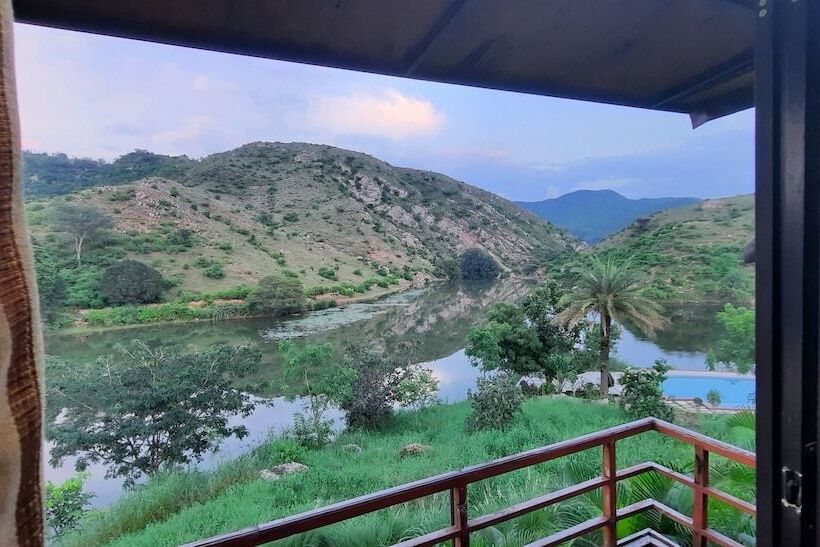 Lake Alpi Resort Kumbhalgarh