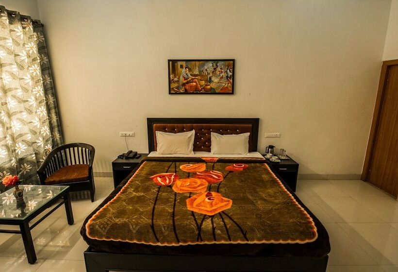 Lake Alpi Resort Kumbhalgarh