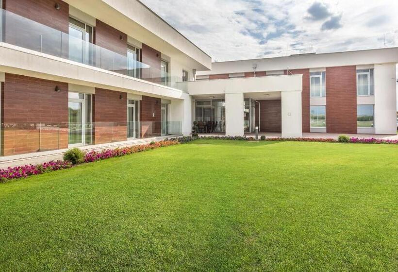 Outlet Hotel Polgár