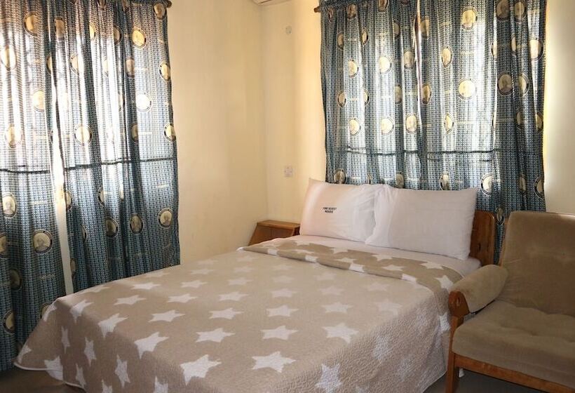 פנסיון Ami Guest House