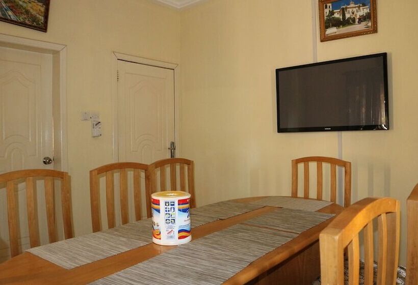 פנסיון Ami Guest House