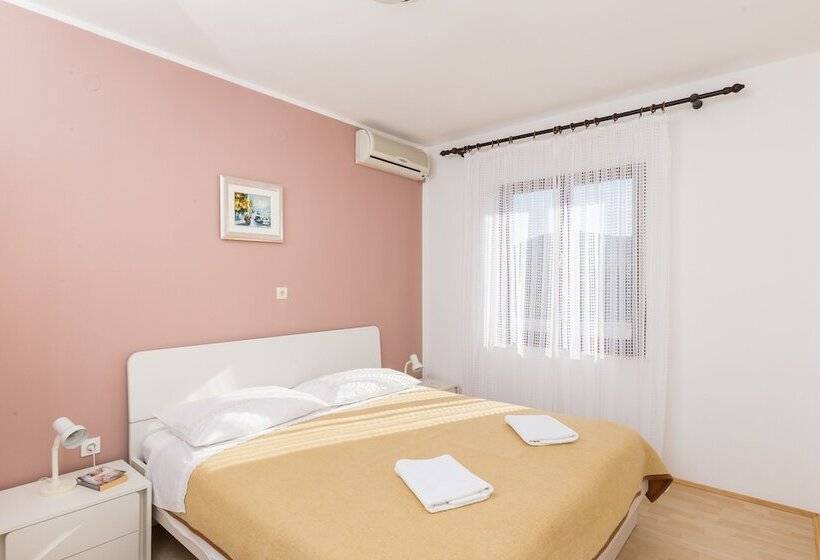 膳宿费 Apartment & Rooms Villa Katarina