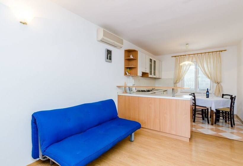 膳宿费 Apartment & Rooms Villa Katarina