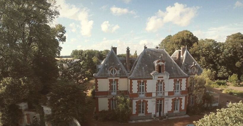 膳宿费 Chateau Des Lys