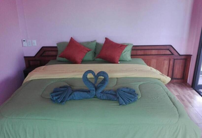 펜션 Chomlay Room & Restaurant