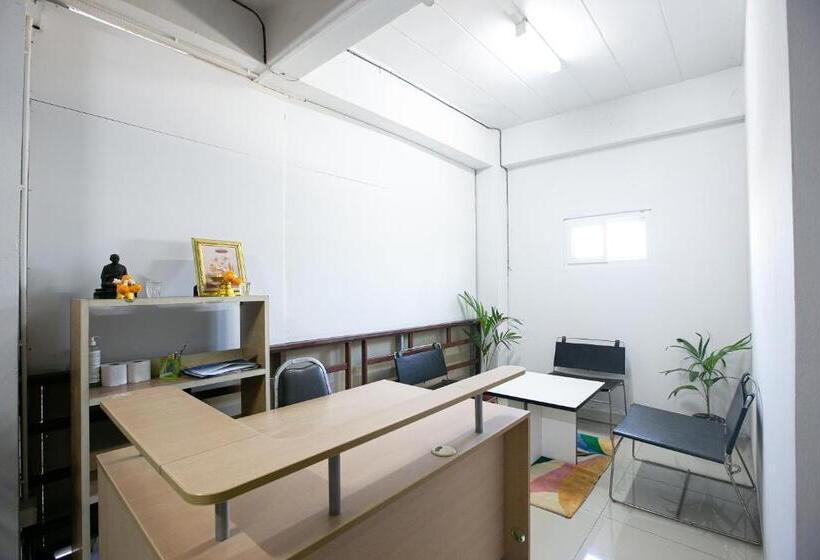 ペンション Freesia Guesthouse Klong Luang