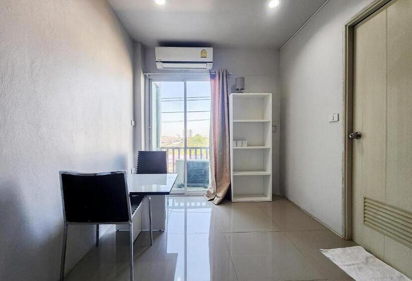 ペンション Freesia Guesthouse Klong Luang