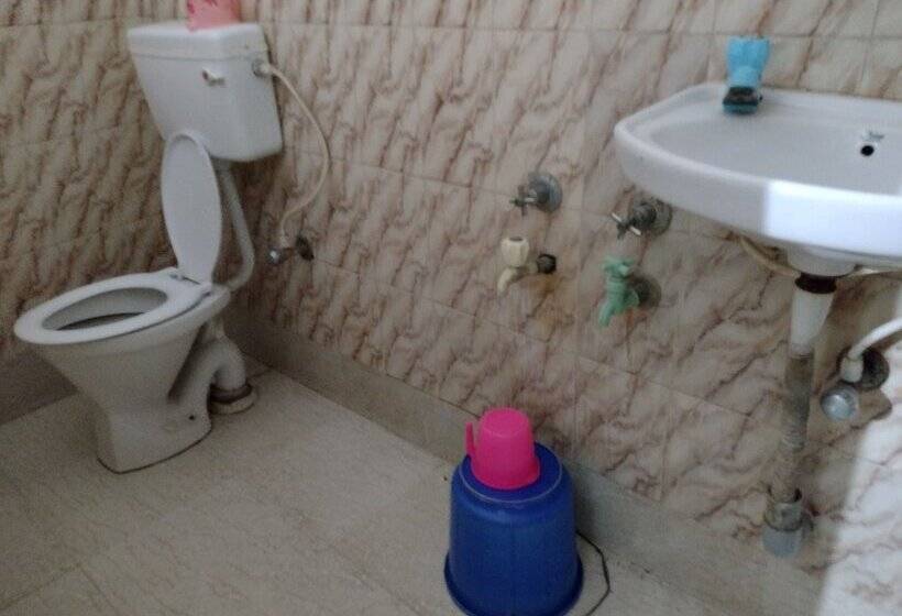 ペンション Jagannath Guest House