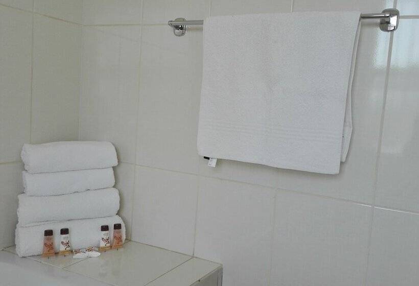 Пансион Joezebel Guesthouse