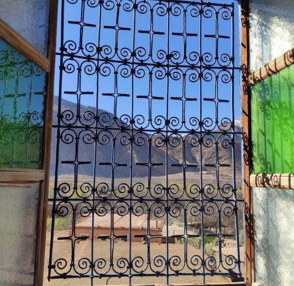 پانسیون Kasbah Ait Bouguemez