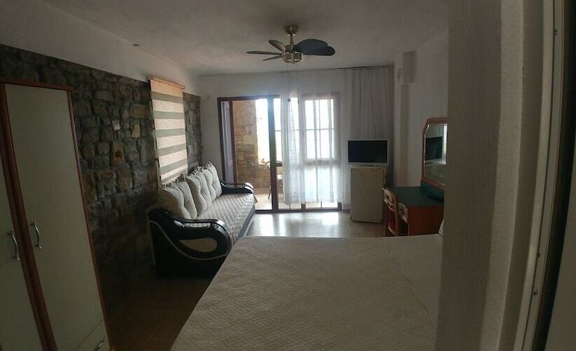 پانسیون Kastro Konak Boutique Otel