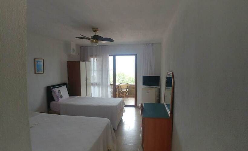 پانسیون Kastro Konak Boutique Otel