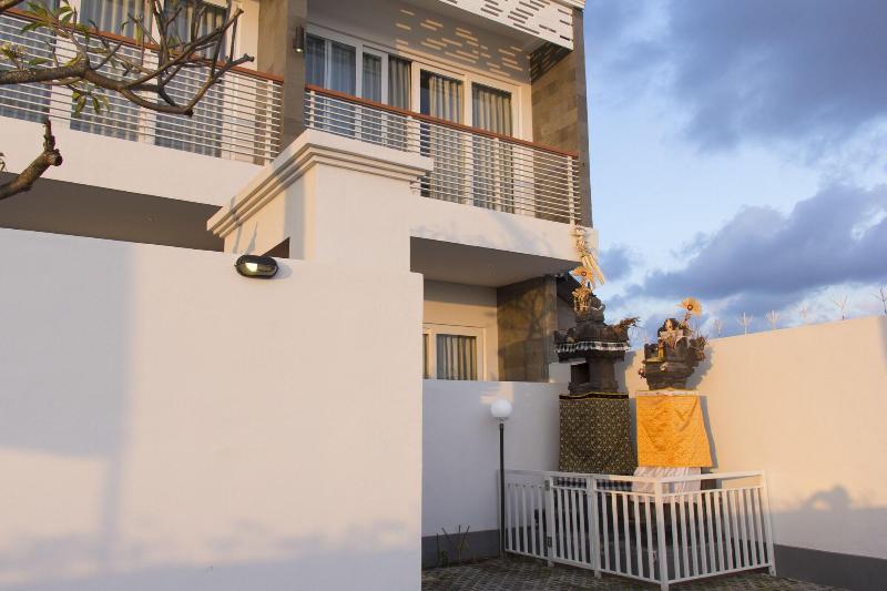 פנסיון Kubu Kutus