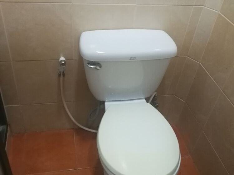 ペンション Kumkhumsriwangchai Amphawa