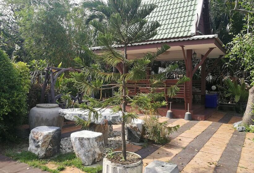 ペンション Kumkhumsriwangchai Amphawa