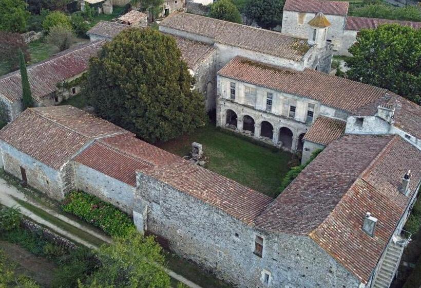 펜션 Association Le Prieuré Saint Barthélémy