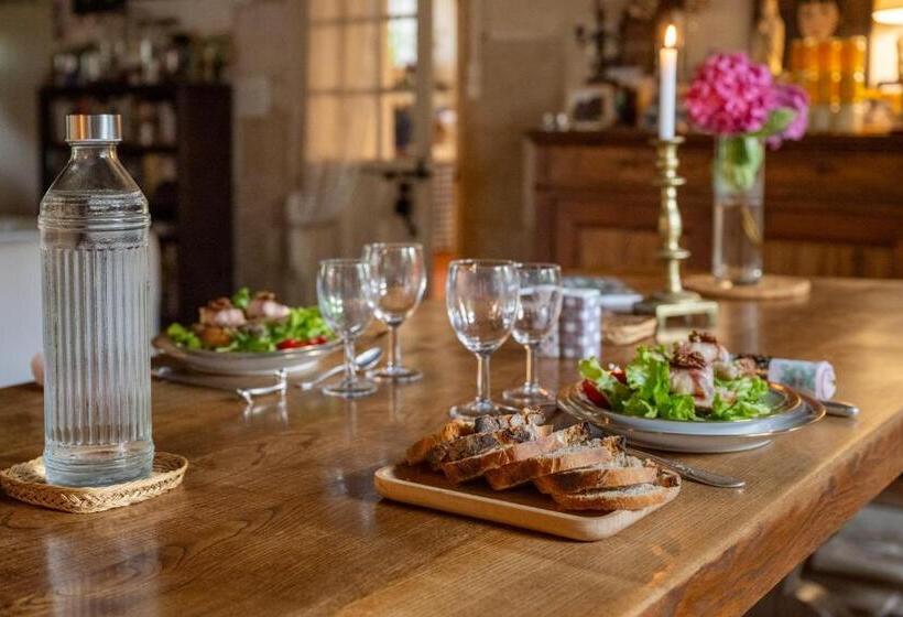 펜션 Association Le Prieuré Saint Barthélémy