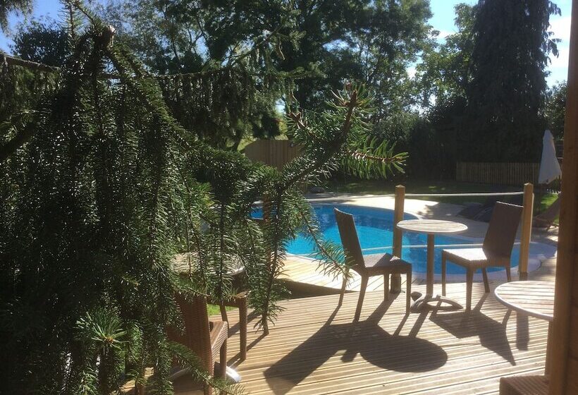 Пансион Les Crinieres En Brie