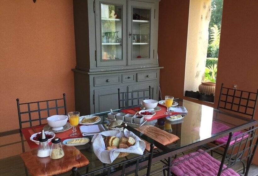 פנסיון Les Epis Du Vent