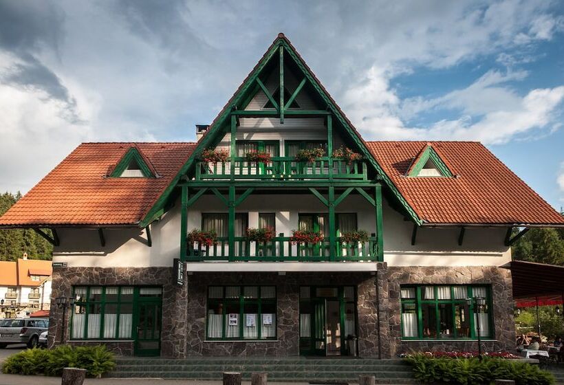 פנסיון Lobogó Resort