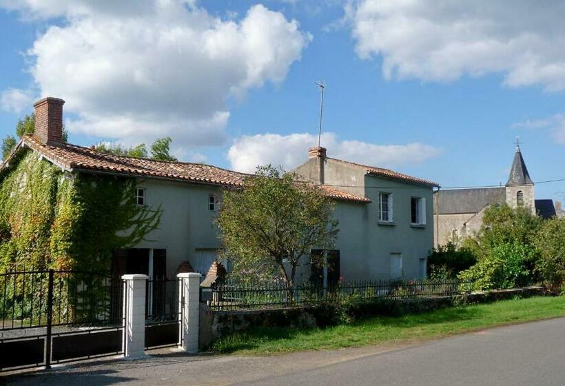 פנסיון Maison Sans Soucis