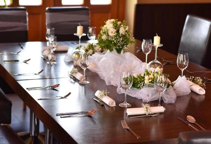 ペンション Penzion Blanský Les