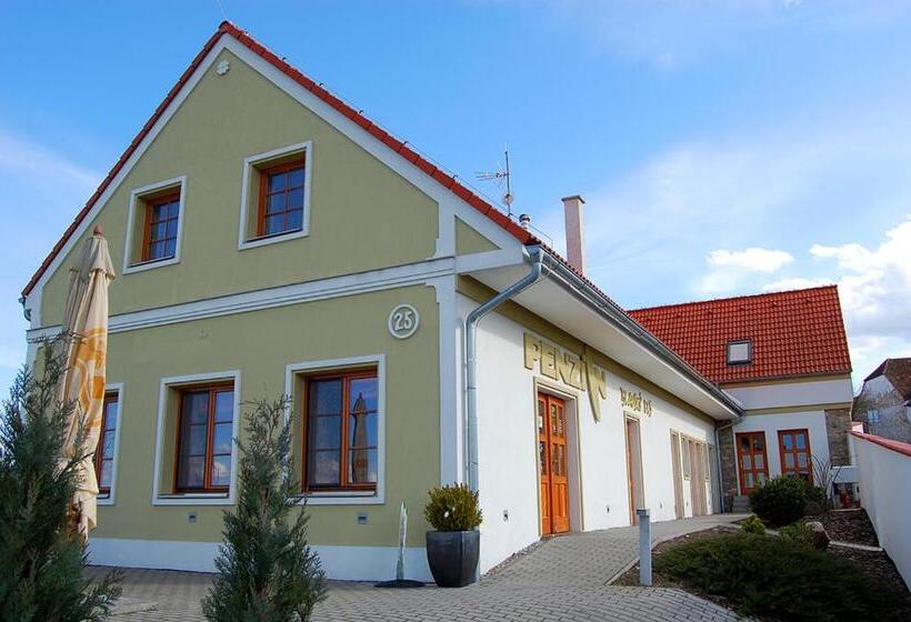 ペンション Penzion Blanský Les