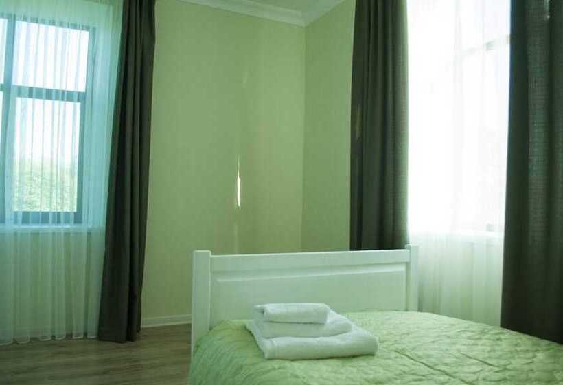 پانسیون Rafinad