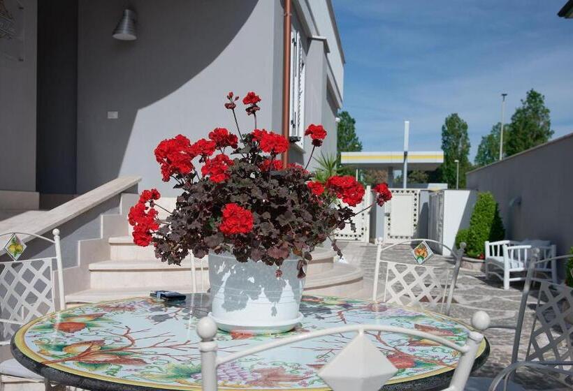 بنسيون Rome Airport Inn