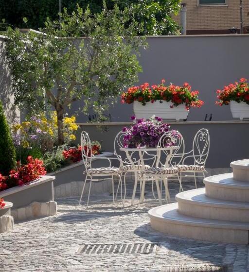 بنسيون Rome Airport Inn