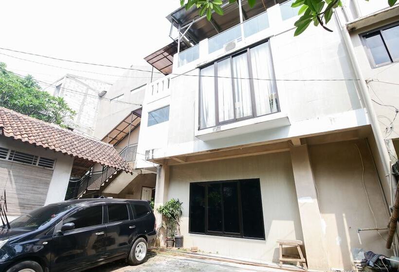 Пансион Sky Inn Rempoa Jakarta