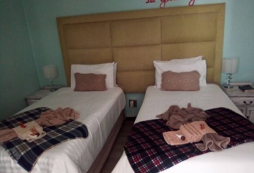 פנסיון Unathi Guest Lodge