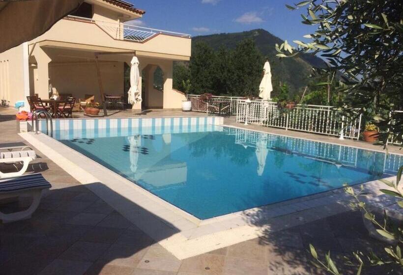 بنسيون Villa Cerasiello