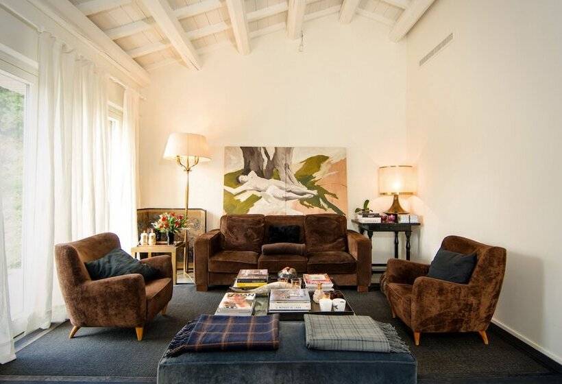 צימר Casavostra  Ambience Suites