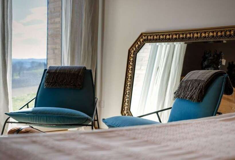 צימר Casavostra  Ambience Suites