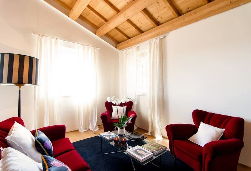 مبيت وإفطار Casavostra  Ambience Suites