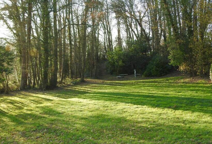 مبيت وإفطار Chateau D Avesnes  Le Castelet