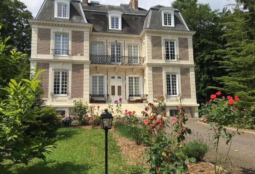 مبيت وإفطار Chateau D Avesnes  Le Castelet
