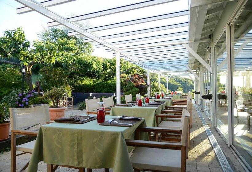 민박 Domaine Du Mont Monnet   Chambre D Hôtes & Gîte