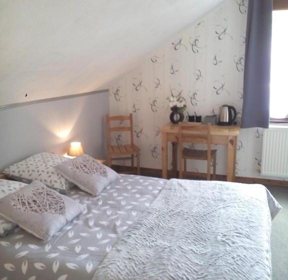 مبيت وإفطار Ferme Auberge à La Colline