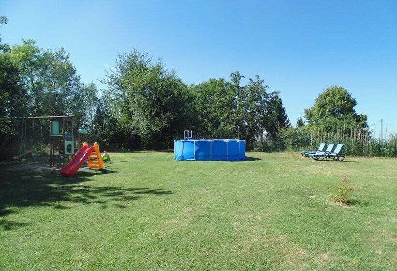 مبيت وإفطار La Rosa Tra Le Vigne