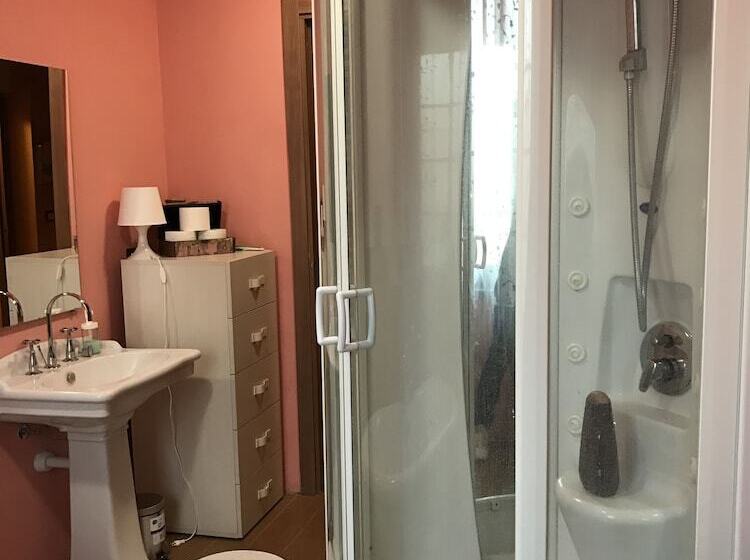 مبيت وإفطار La Rosa Tra Le Vigne