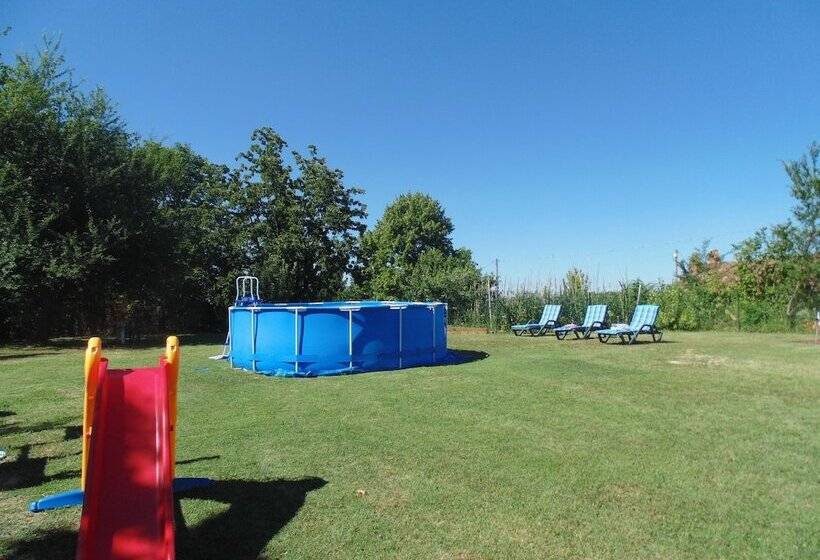 مبيت وإفطار La Rosa Tra Le Vigne