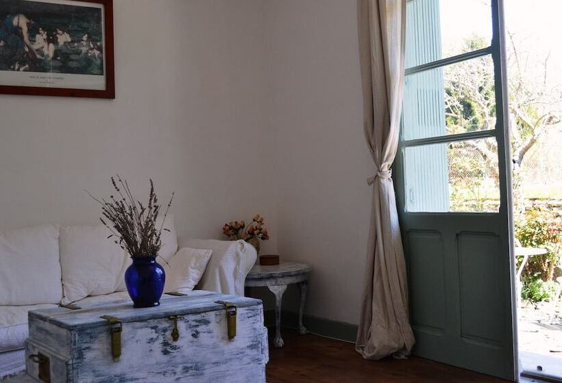 مبيت وإفطار Maison Esmeralda