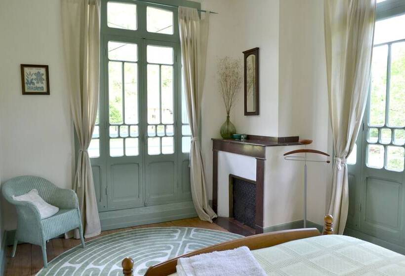 مبيت وإفطار Maison Esmeralda