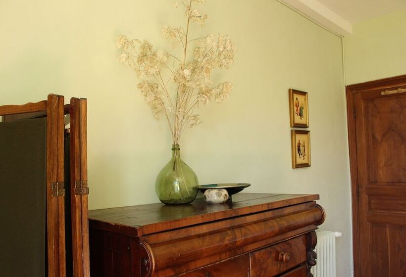 مبيت وإفطار Maison Esmeralda