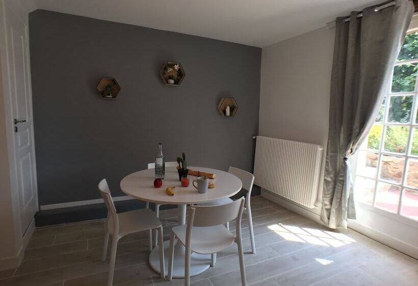 Domaine Des Trois Chateaux